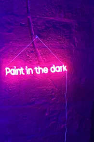Photo 9 from Neon Brush : une expérience artistique fluorescente