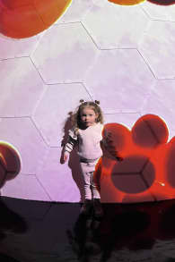 Photo 12 from Bubble Planet: Una Experiencia Inmersiva