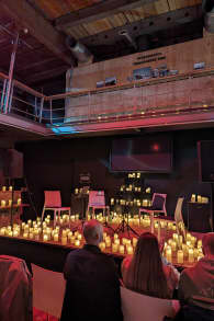 Photo 0 from Candlelight: Tribut an Pink