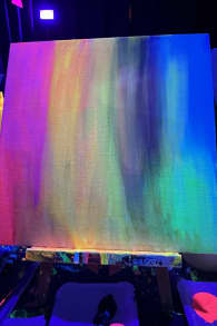Photo 5 from Neon Brush: Malerlebnis im Dunkeln mit Drinks