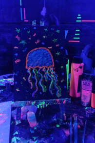 Photo 6 from Neon Brush : une expérience artistique fluorescente