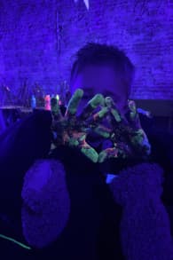 Photo 1 from Neon Brush Kids : Une expérience artistique en famille
