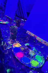 Photo 1 from Neon Brush Roma: laboratorio di pittura al buio