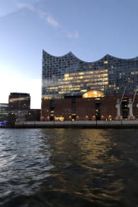 Photo 3 from Hamburger Hafen: 90-minütige Lichterfahrt auf Deutsch