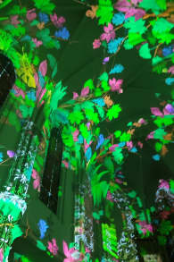 Photo 1 from Eonarium Genesis Granada: Un show de luces inmersivo en la Iglesia del Colegio Sagrado Corazón