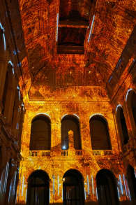 Photo 3 from Eonarium FLOW : un spectacle lumineux immersif au Palais de la Bourse