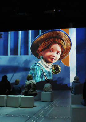 Photo 9 from MARX HALLE