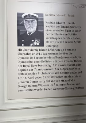 Photo 3 from MARX HALLE