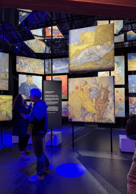 Photo 11 from Utopia