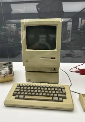 Photo 3 from Bombas Gens Centre d'Arts Digitals