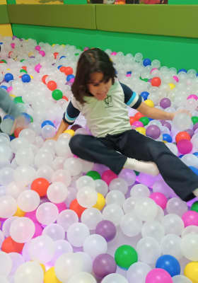 Photo 3 from Centro Comercial Islazul