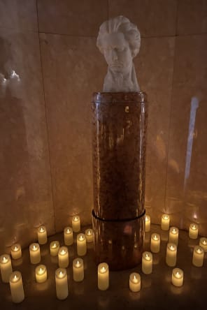 Foto 4 von Candlelight: Queen vs. ABBA