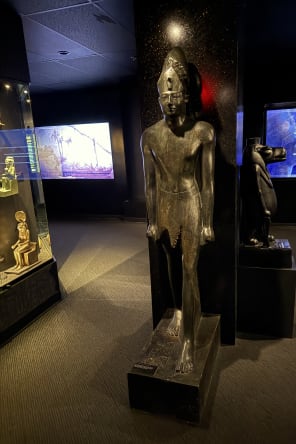 Photo 3 from Discovering King Tut's Tomb