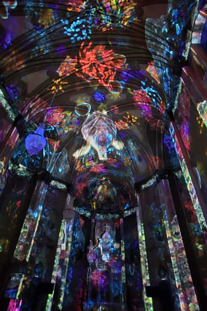 Foto 6 de Eonarium Genesis: Um espetáculo imersivo de luzes na Paróquia Imaculado Coração de Maria