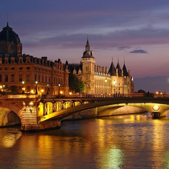 Péniche : Dîner-croisière à bord des Bateaux Parisiens