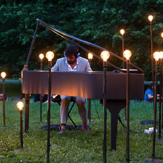 Live-to-Headphones 'Silent' Piano Experience