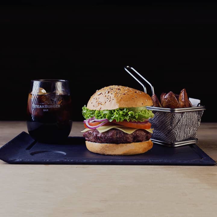 SteakBurger: menú con hamburguesa de 160g
